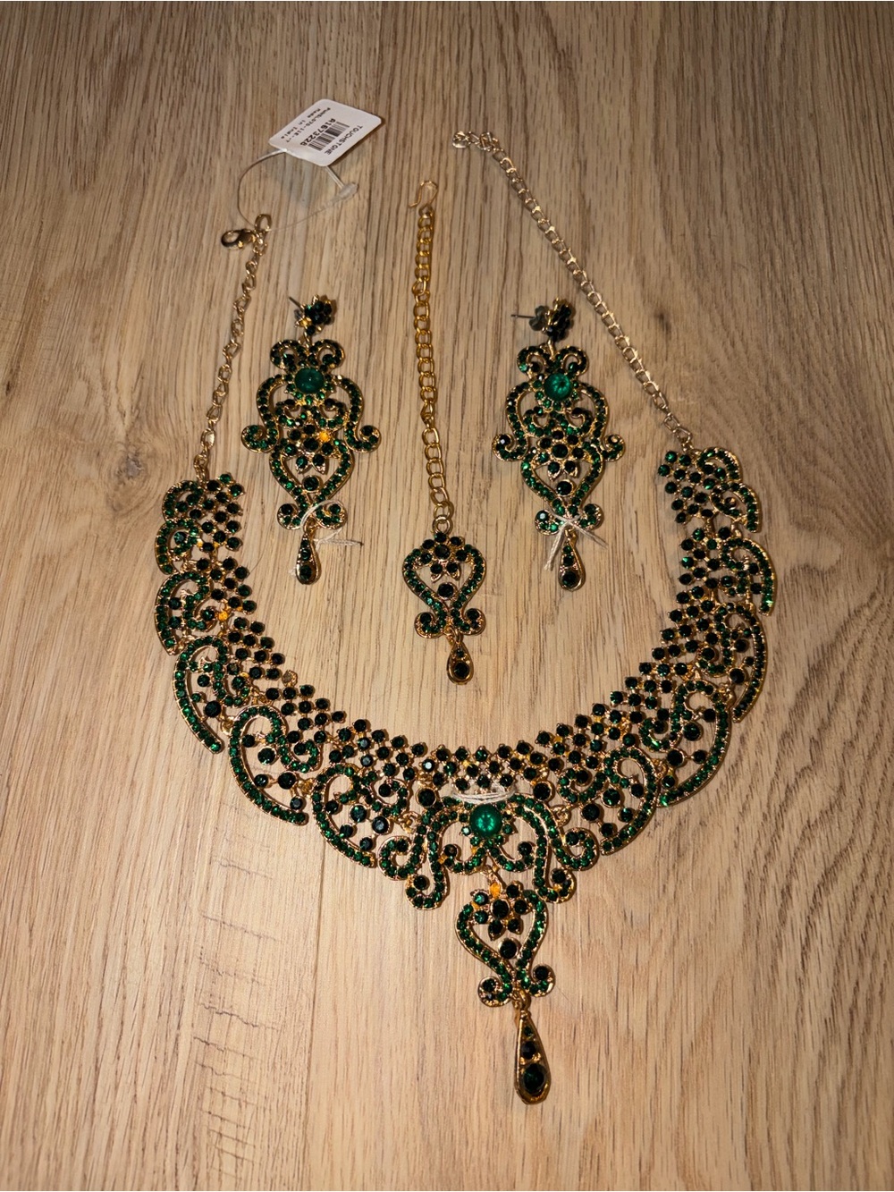 Gold-Tone Filigree Necklace Set with Emerald Green Crystals